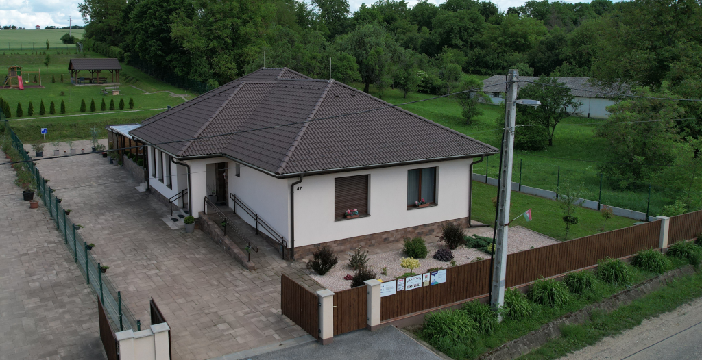 Harmónia Vendégház, épület