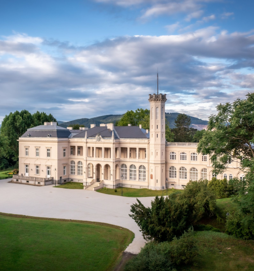 Füzérradvány, Károlyi kastély